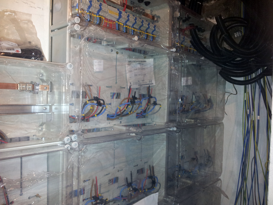 Incnedio en centralización de un bloque en Montequinto