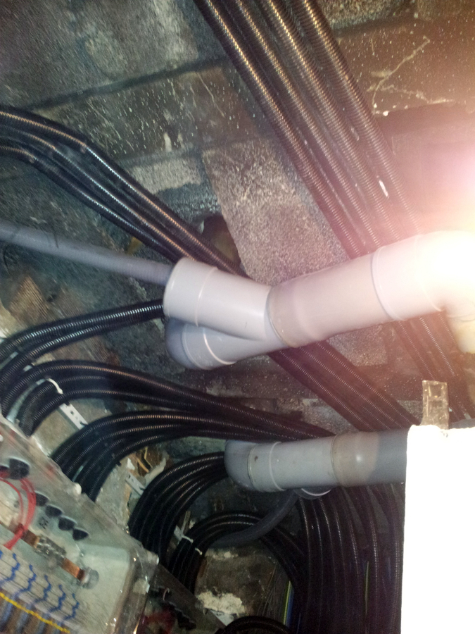 Incnedio en centralización de un bloque en Montequinto