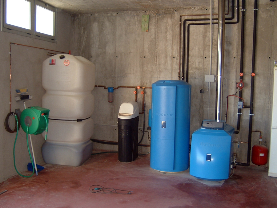 Instal·lació caldera gasoil baix consum BUDERUS