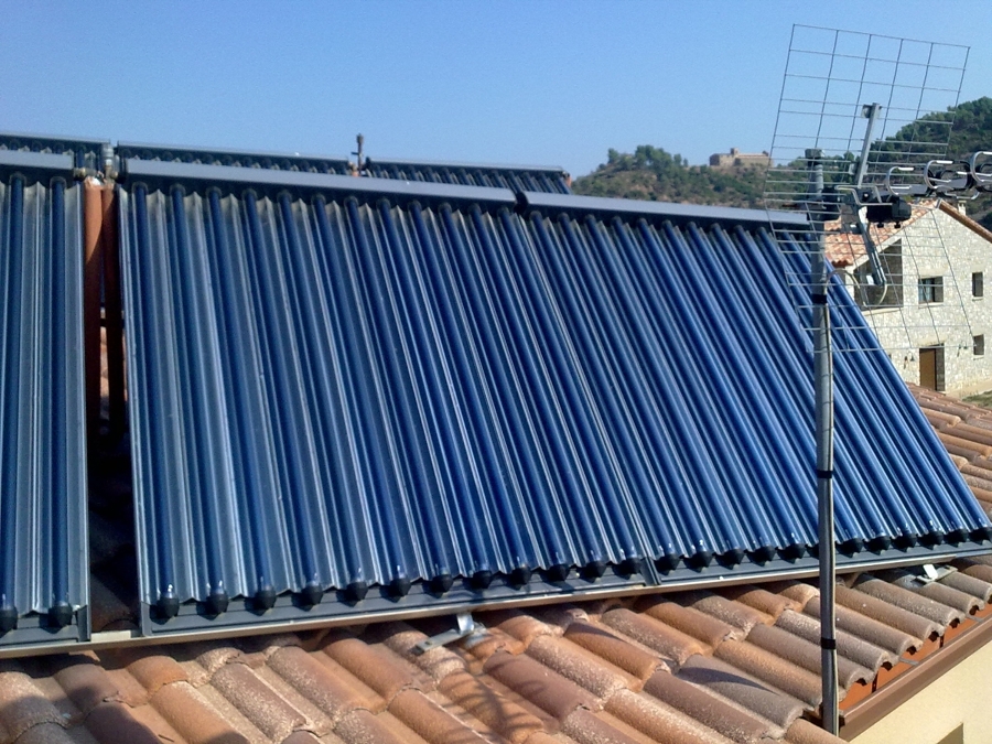 Instal·lació solar tèrmica per a una vivenda