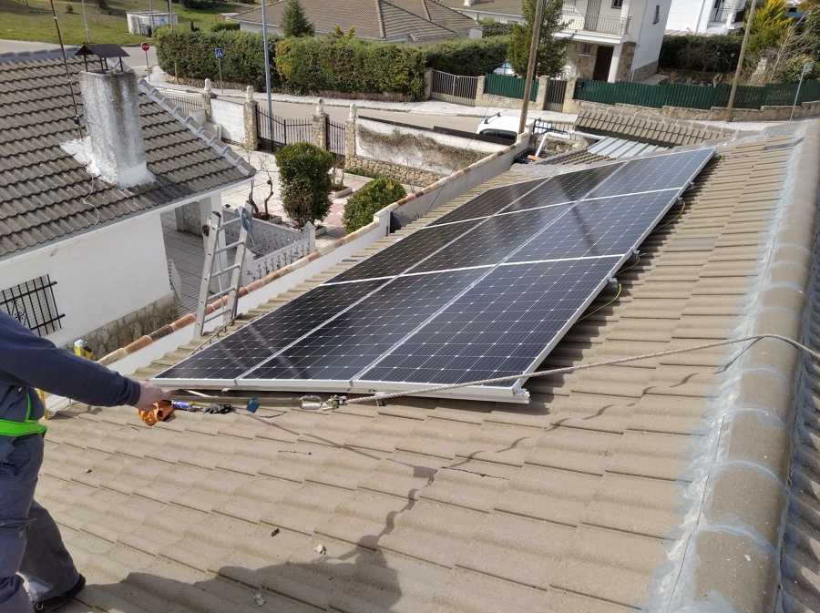 Instalación de paneles fotovoltaicos