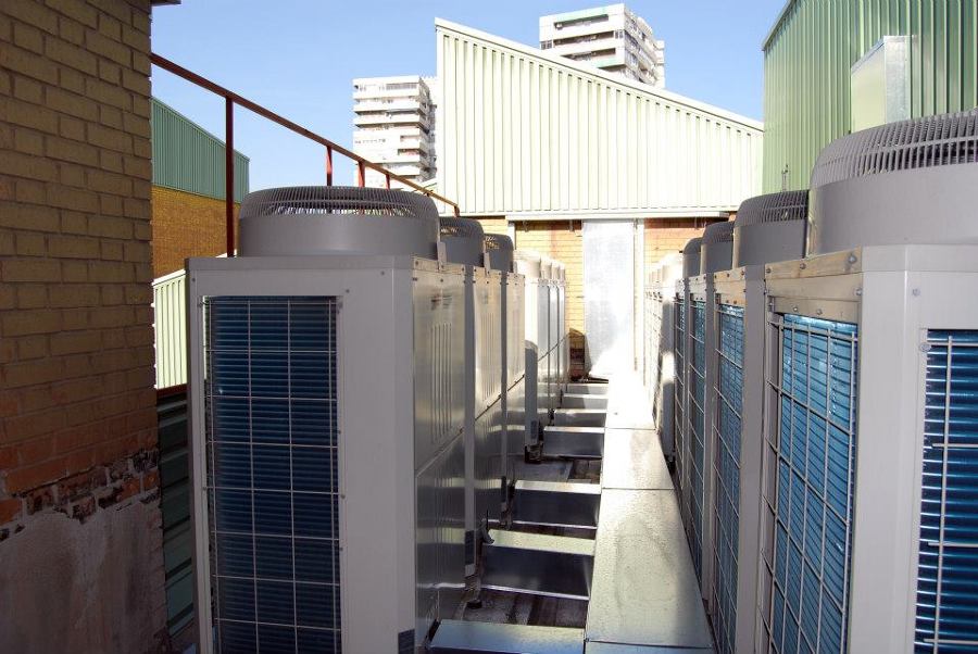 INSTALACIÓN AIRE ACONDICIONADO
