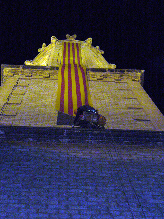 INSTALACION BANDERAS VALLS 5