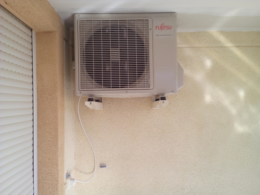 Instalación de Aire Acondicionado (Compresor) en Terraza exterior