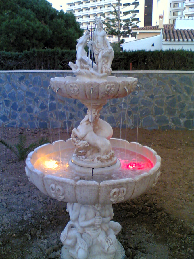 INSTALACION DE ALUMBRADO EN FUENTE