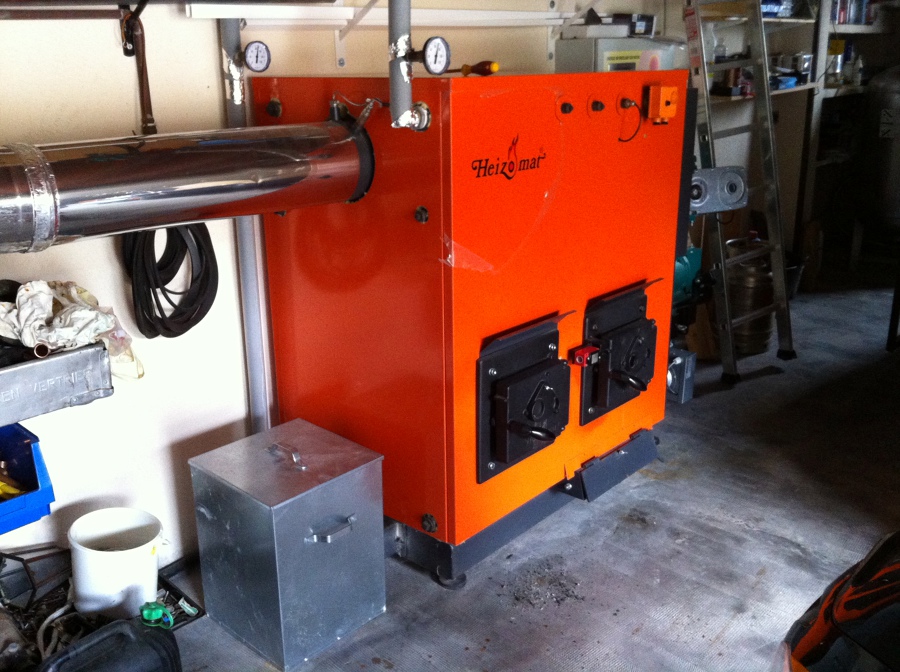 Instalación de caldera policombustible Heizomat