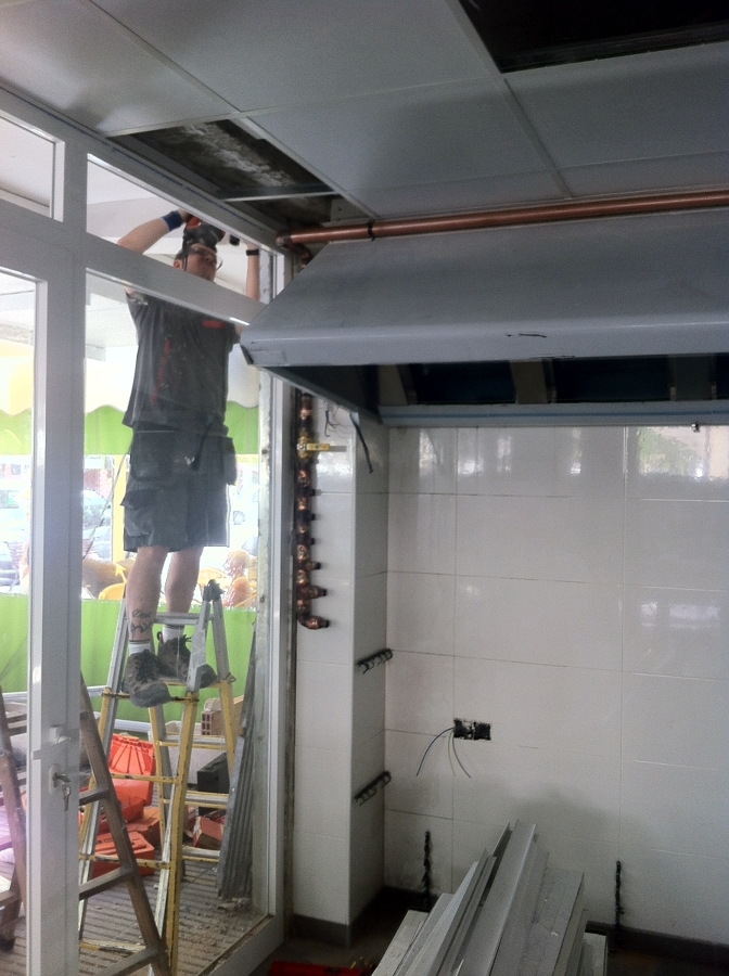 INSTALACIÓN DE GAS NATURAL EN UN RESTAURANTE