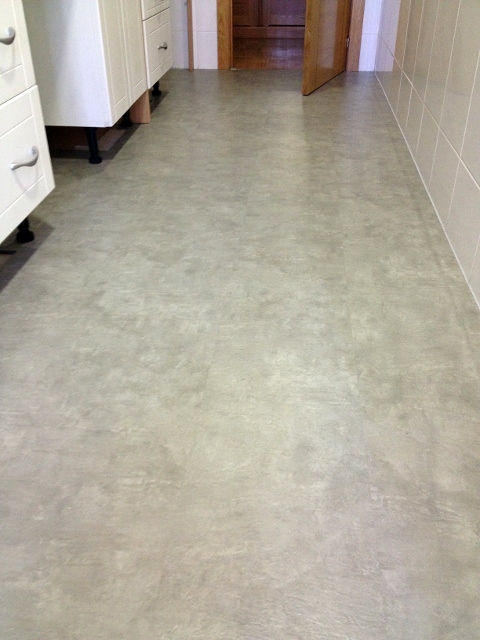 Instalacion de tarima en cocina.