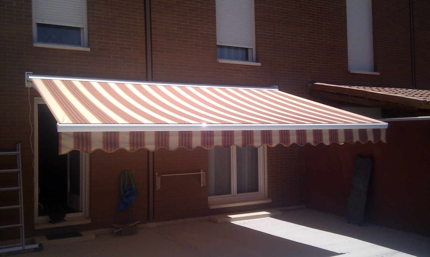 Instalacion de toldo motorizado