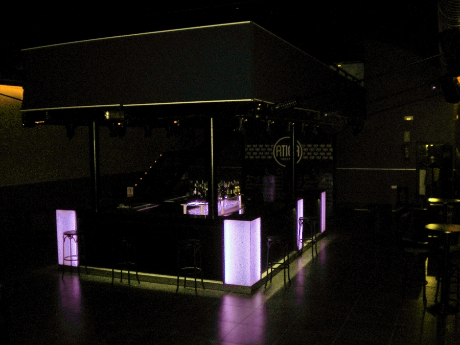 Instalación eléctrica de Disco Pub en  Los Santos de Maimona 3