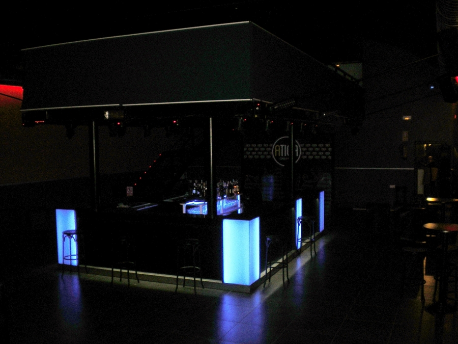 Instalación eléctrica de Disco Pub en  Los Santos de Maimona 5