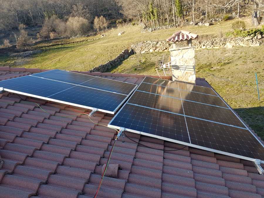 Instalación fotovoltaica sobre cubierta