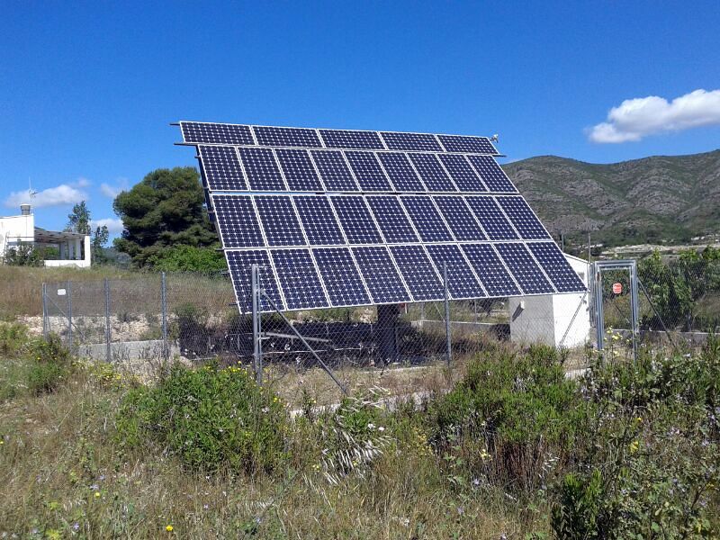 Instalación Fotovoltaica con Seguidor Solar