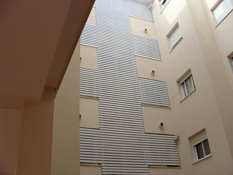 Instalación, reparación y sustitución de lamas