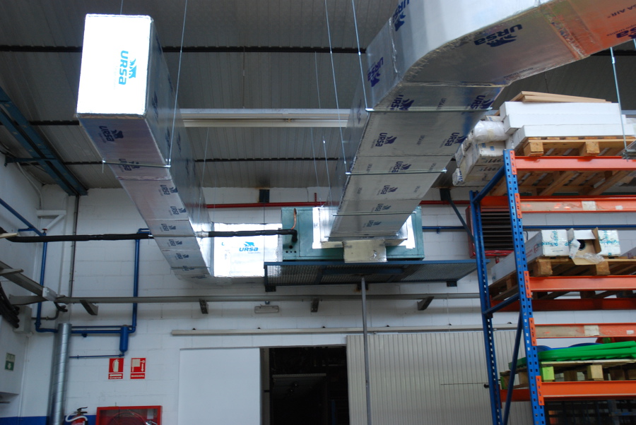 instalación sala exposiciones FAMOSA