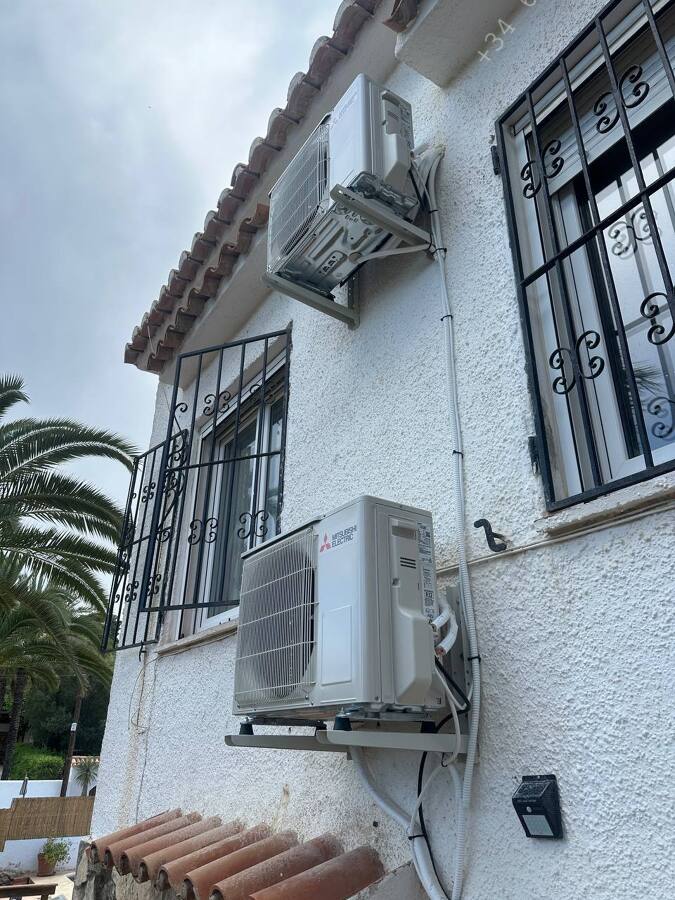 Mitsubishi electric aire acondicionado con instalación en Denia