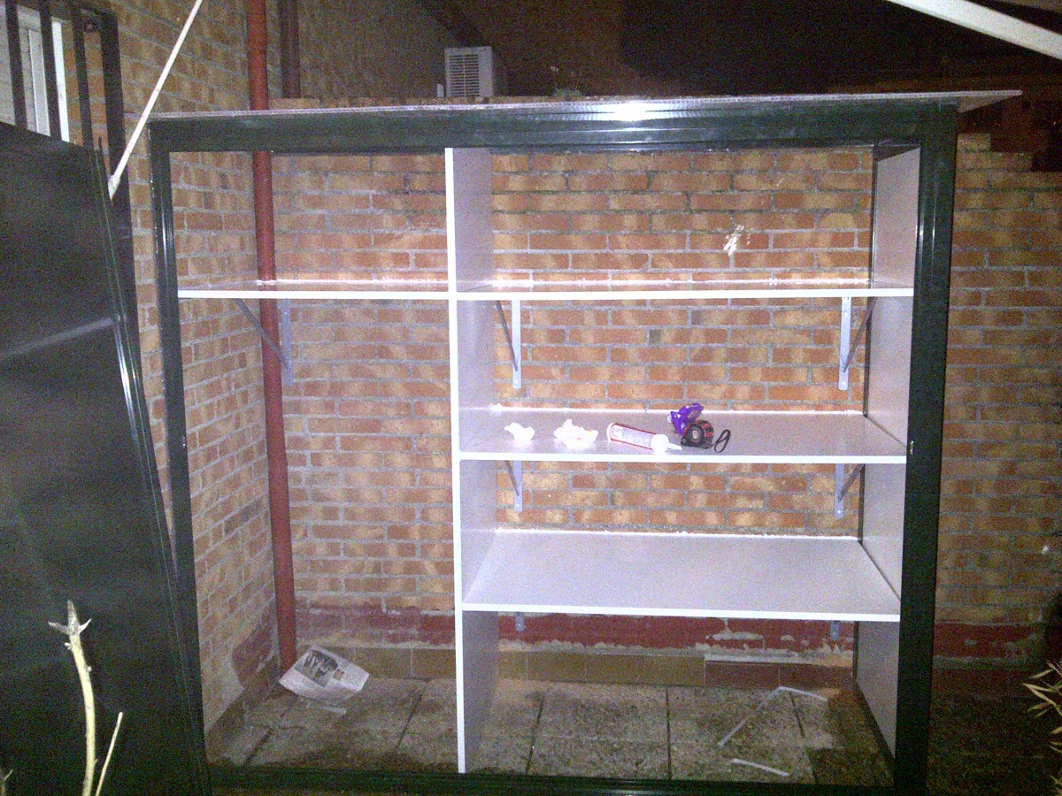 INTERIOR DE ARMARIO DE ALUMINIO