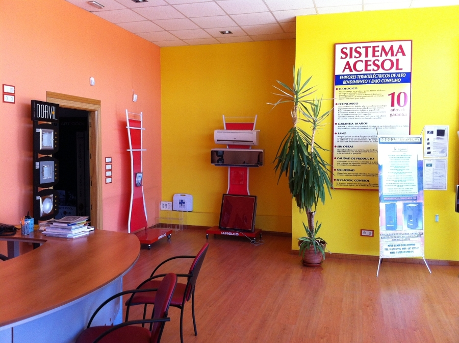 INTERIOR DE NUESTRA TIENDA