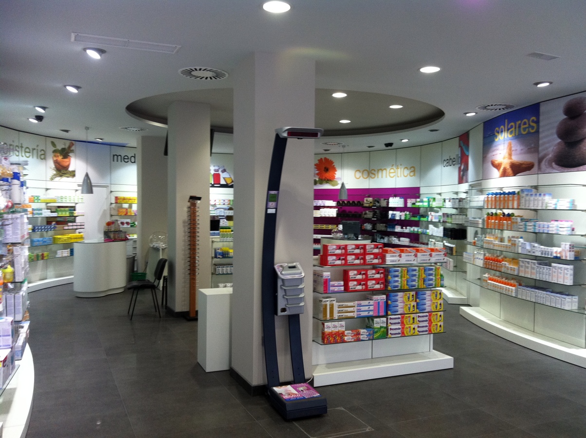 INTERIOR FARMACIA CALATAYUD