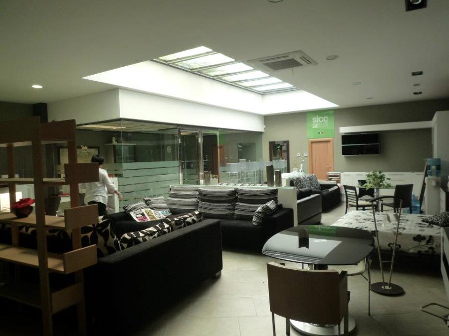 Interior Tienda Miguel Servet