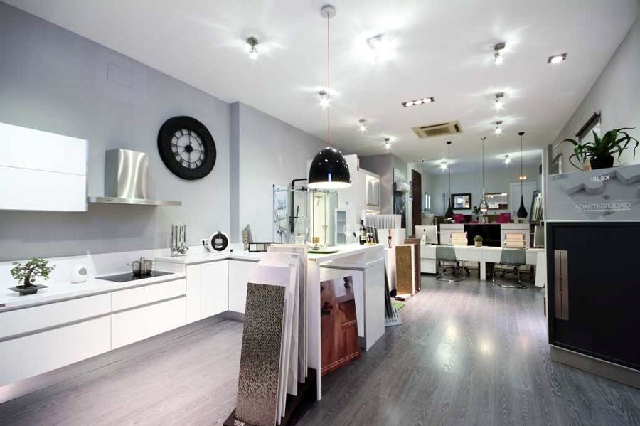 Interior tienda Reformas Martinez