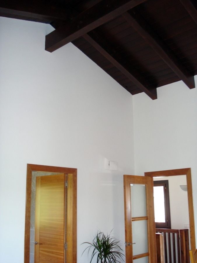INTERIOR VIVIENDA CORBERA