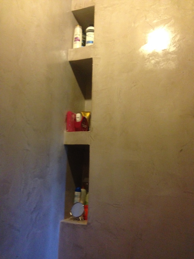 estanterias de obra revestidas de microcemento