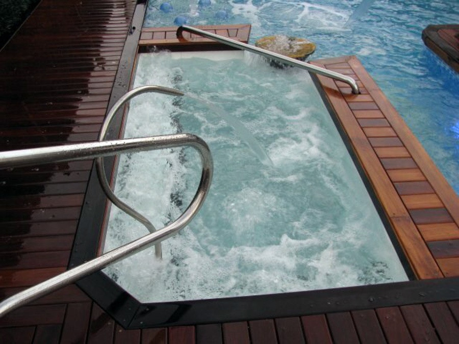 Jacuzzi