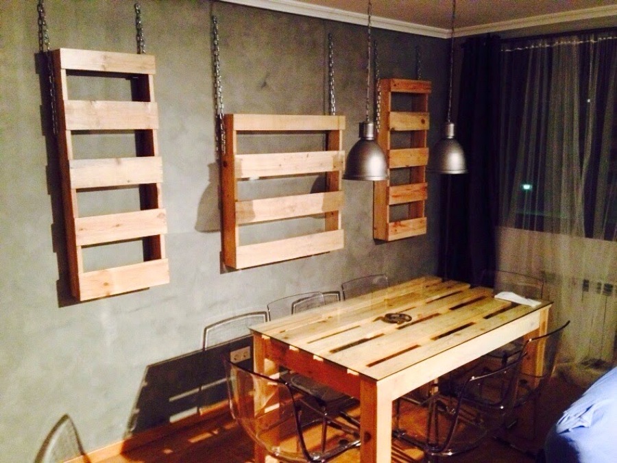 Jardiners y mesa de comedor de palet