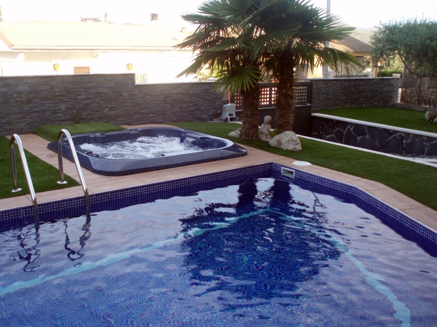 jardineria, piscina , jacucci y obra en general