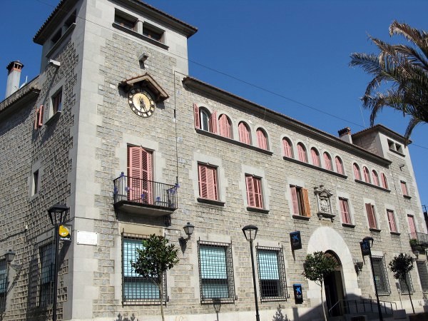  La  Caixa de pensions   ( LLinars del Vallés)