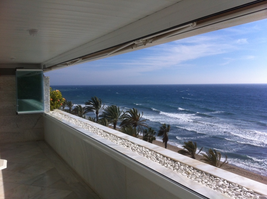 CORTINAS DE CRISTAL EN MARBELLA