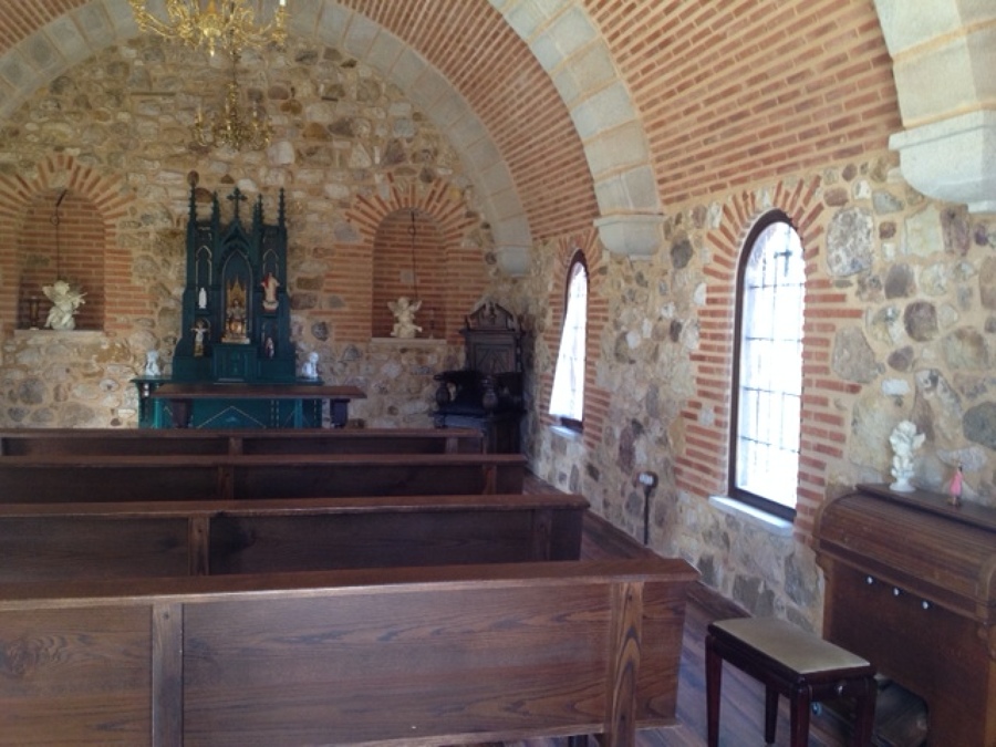 EDIFICIO PARA CAPILLA PRIVADA EN TERRADILLOS (SALAMANCA)