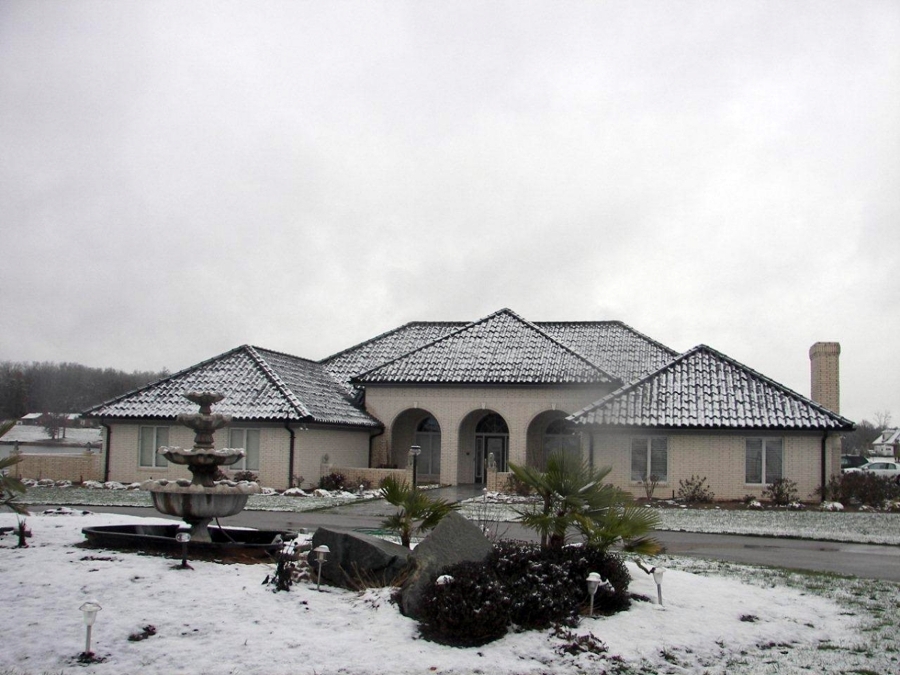 La teja plástica Roof-Eco acepta cambios bruscos de temperatura