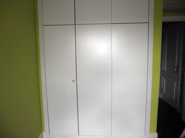 Lacado de frente de armarios.