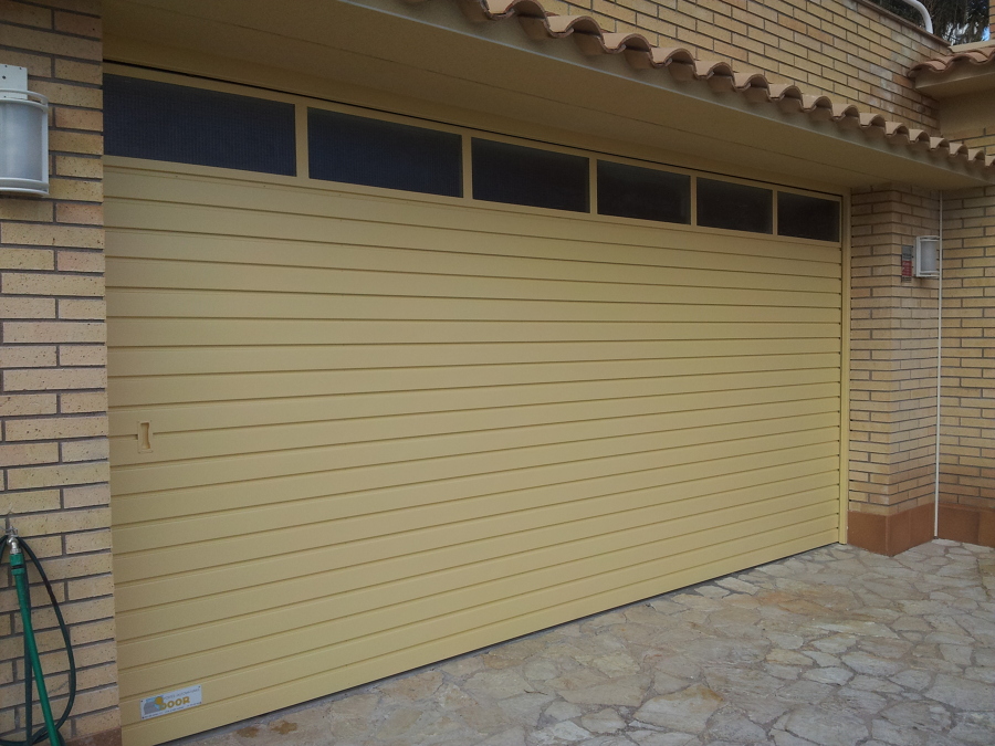 Lacados de puertas metalicas