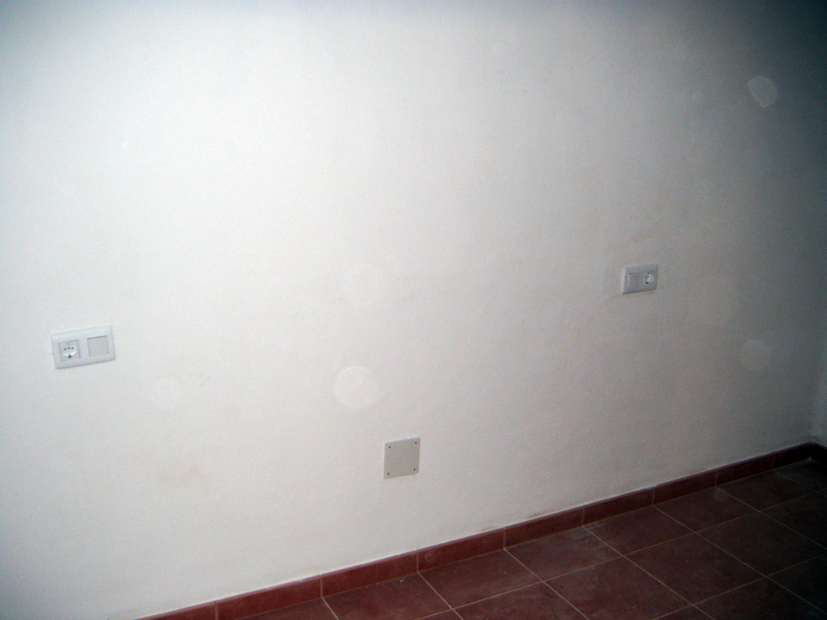 las fotos marcadas con este sinbolo....** son de la misma vivienda