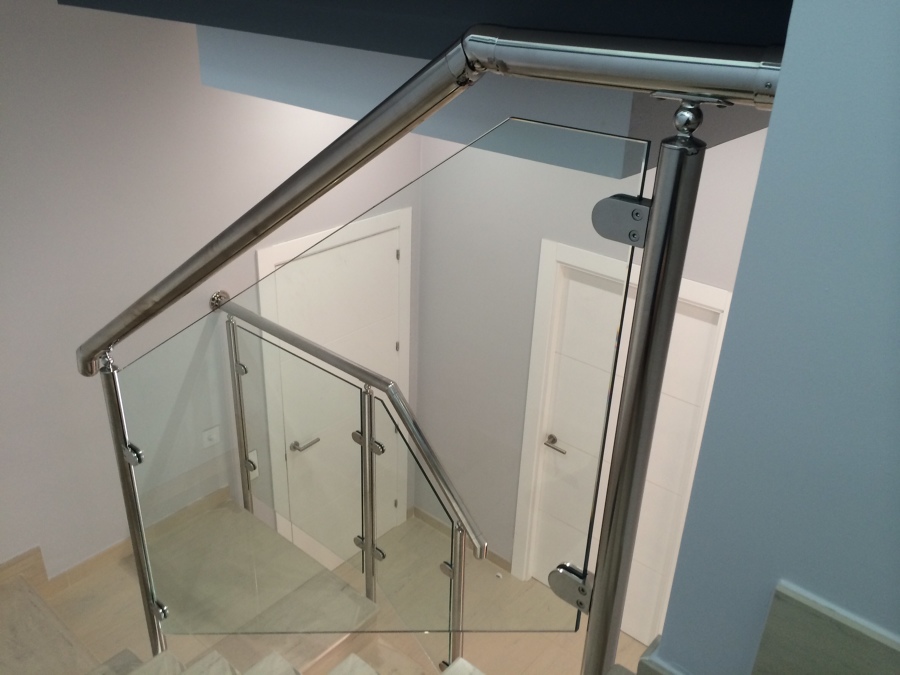 BARANDILLA A.INOX Y VIDRIO