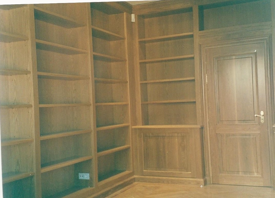 Libreria en Roble