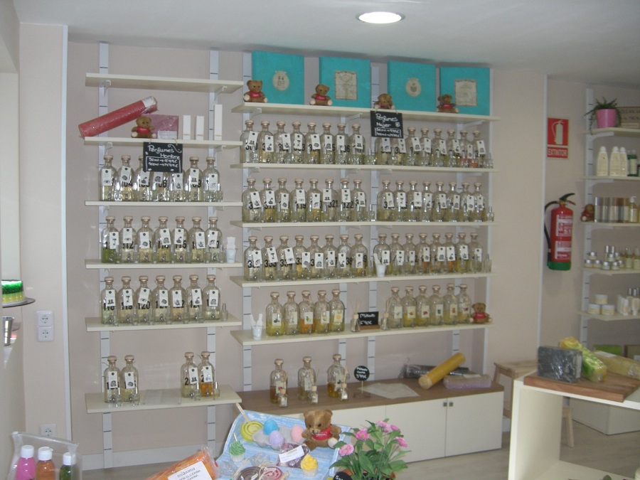 Licencia de apertura de local destinado a venta de productos naturales y de limpieza a granel.