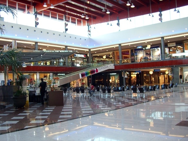 Limpieza 12 horas centro comercial