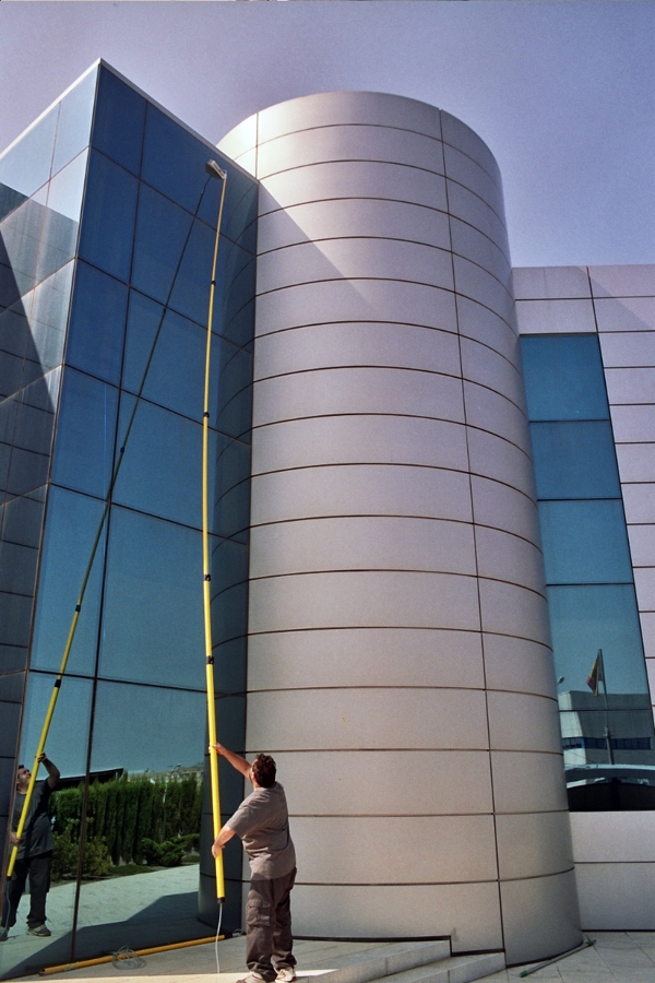 Limpieza cristales Agua Pura (hasta 20 m)