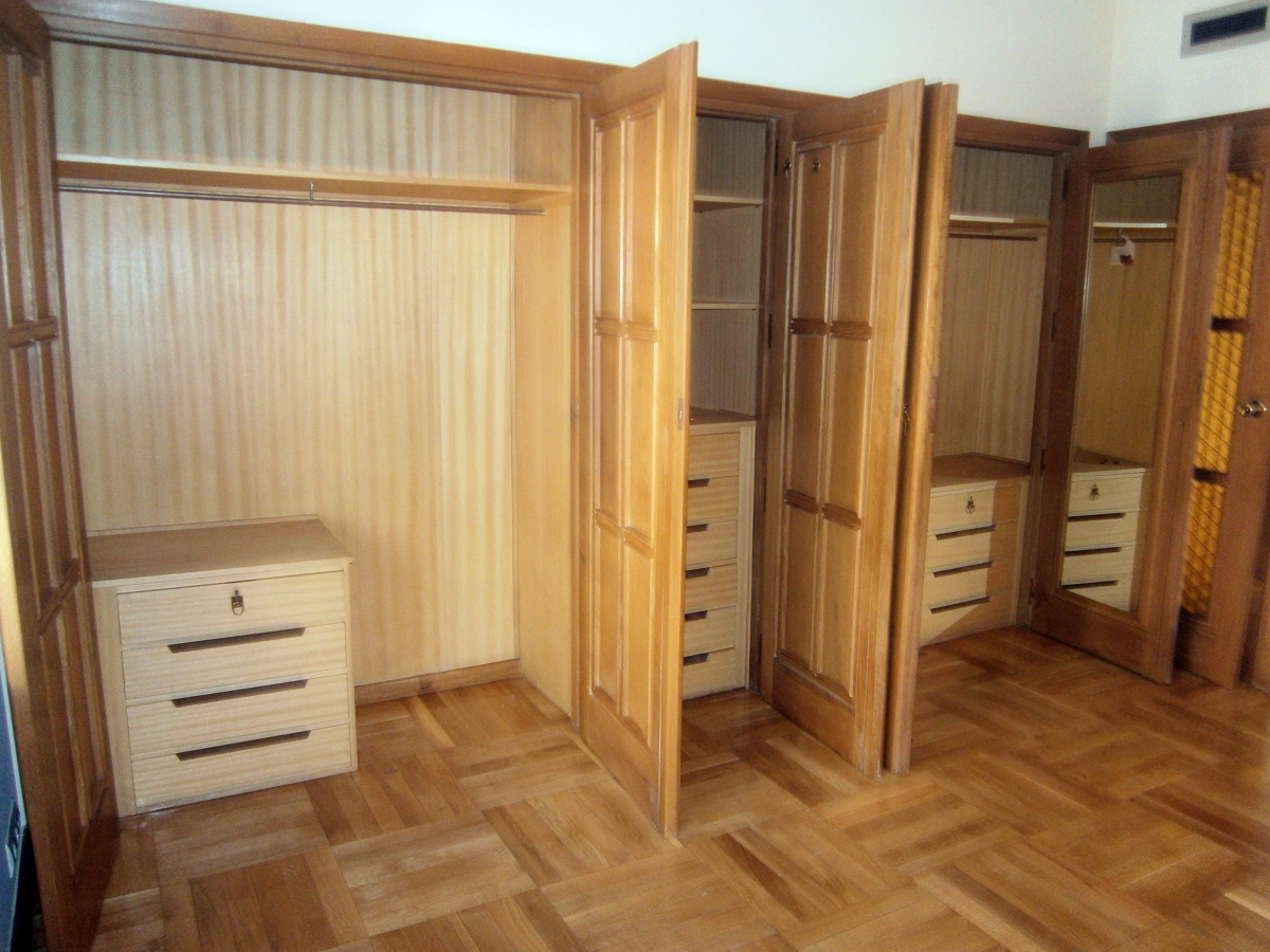 LIMPIEZA DE VESTIDORES 