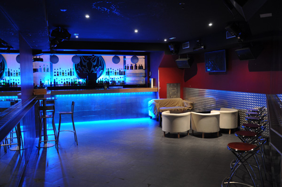 Limpieza en pubs y locales de fiesta