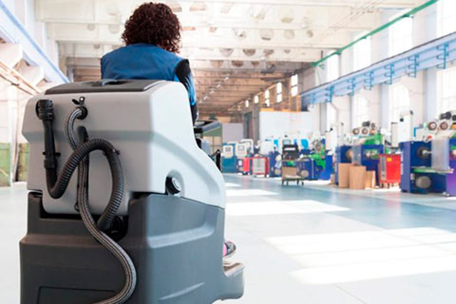 Limpieza de naves industriales