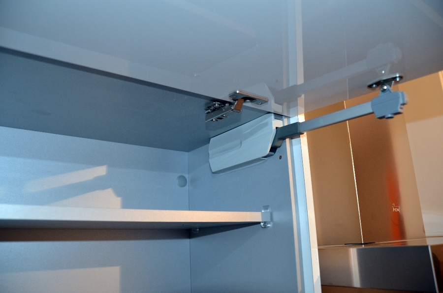 LIQUIDACION MUEBLES DE COCINA + ELECTRODOMESTICOS 1900€