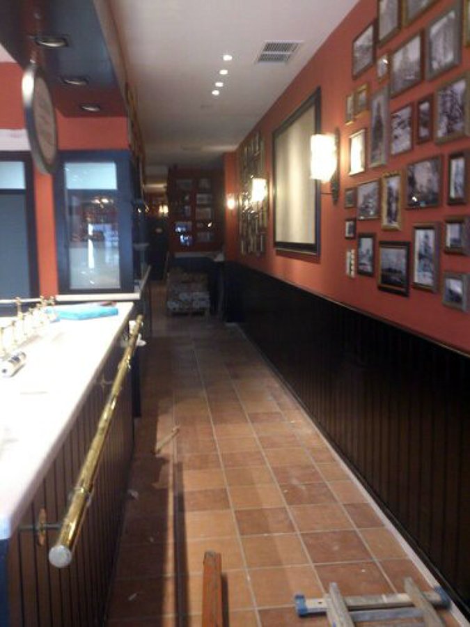 Local 100 montaditos poblenou