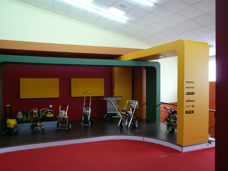 Local comercial - zona exposición de productos y maquinaria