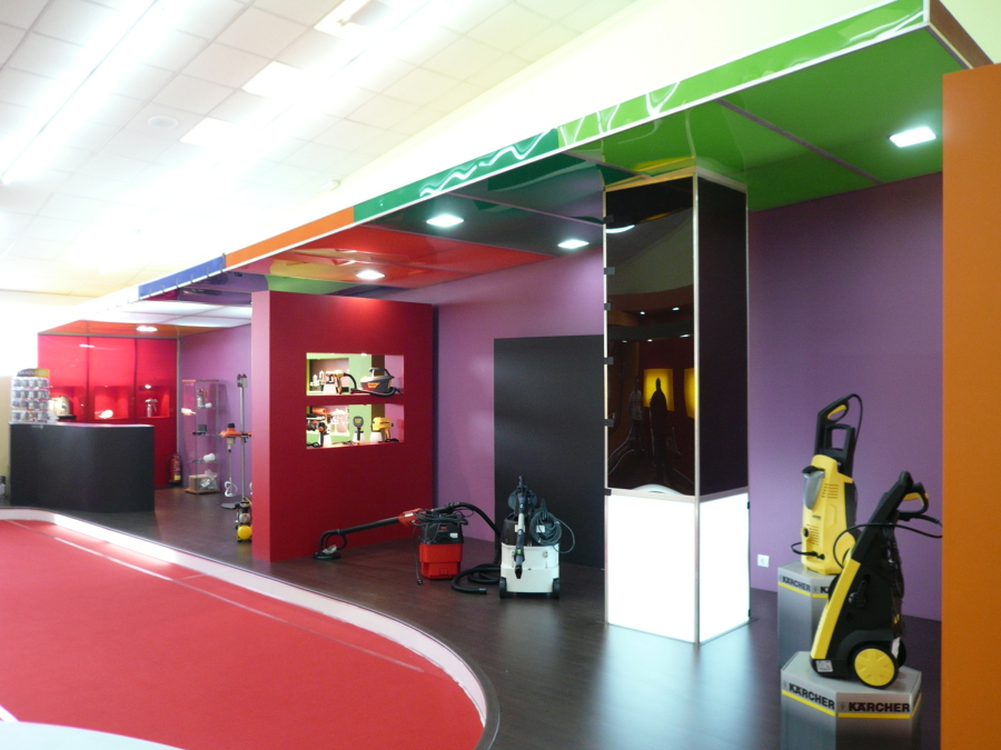 Local comercial - zona exposición de productos y maquinaria