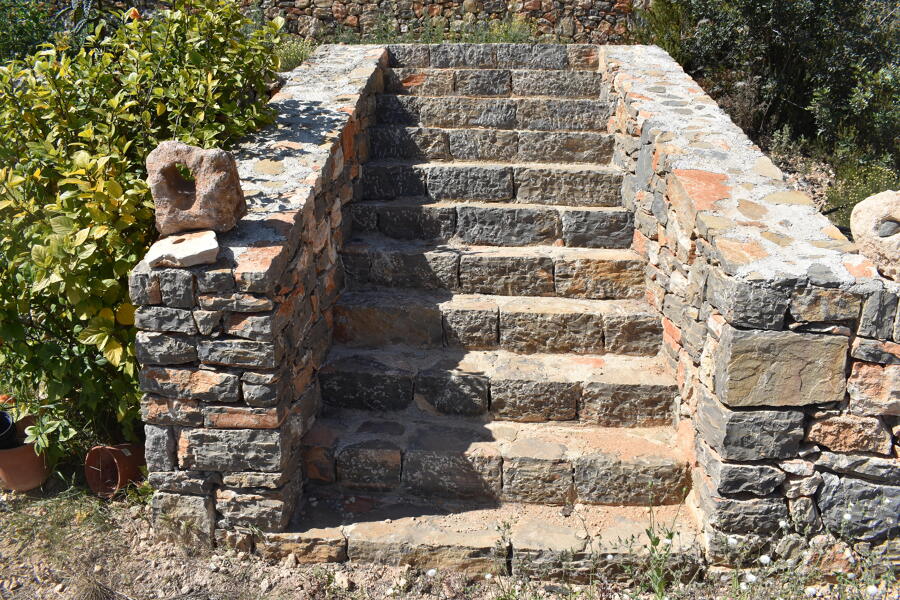 Escalera de piedra